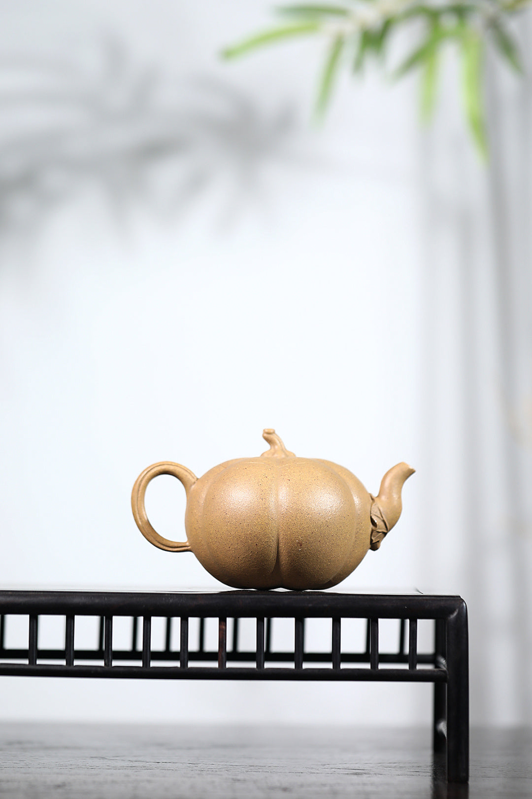 Nan Gua Hu  220cc - Yixing Zisha Purple Clay Teapot