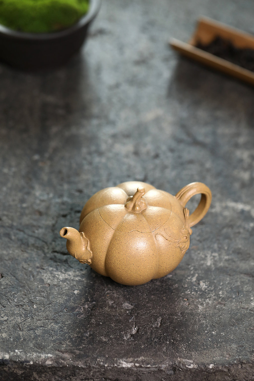 Nan Gua Hu  220cc - Yixing Zisha Purple Clay Teapot