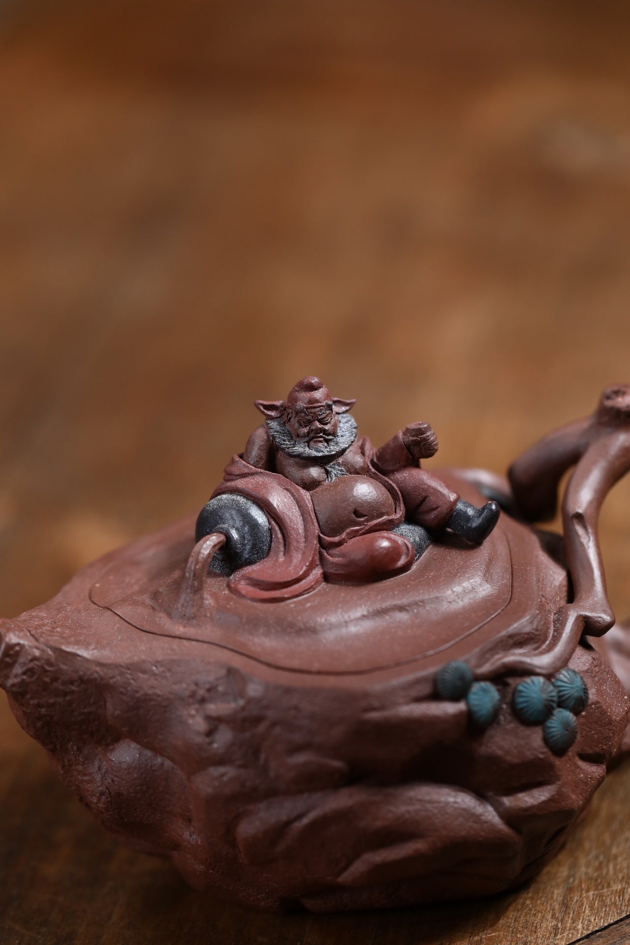 Zhong Kui  200cc - Yixing Zisha Purple Clay Teapot