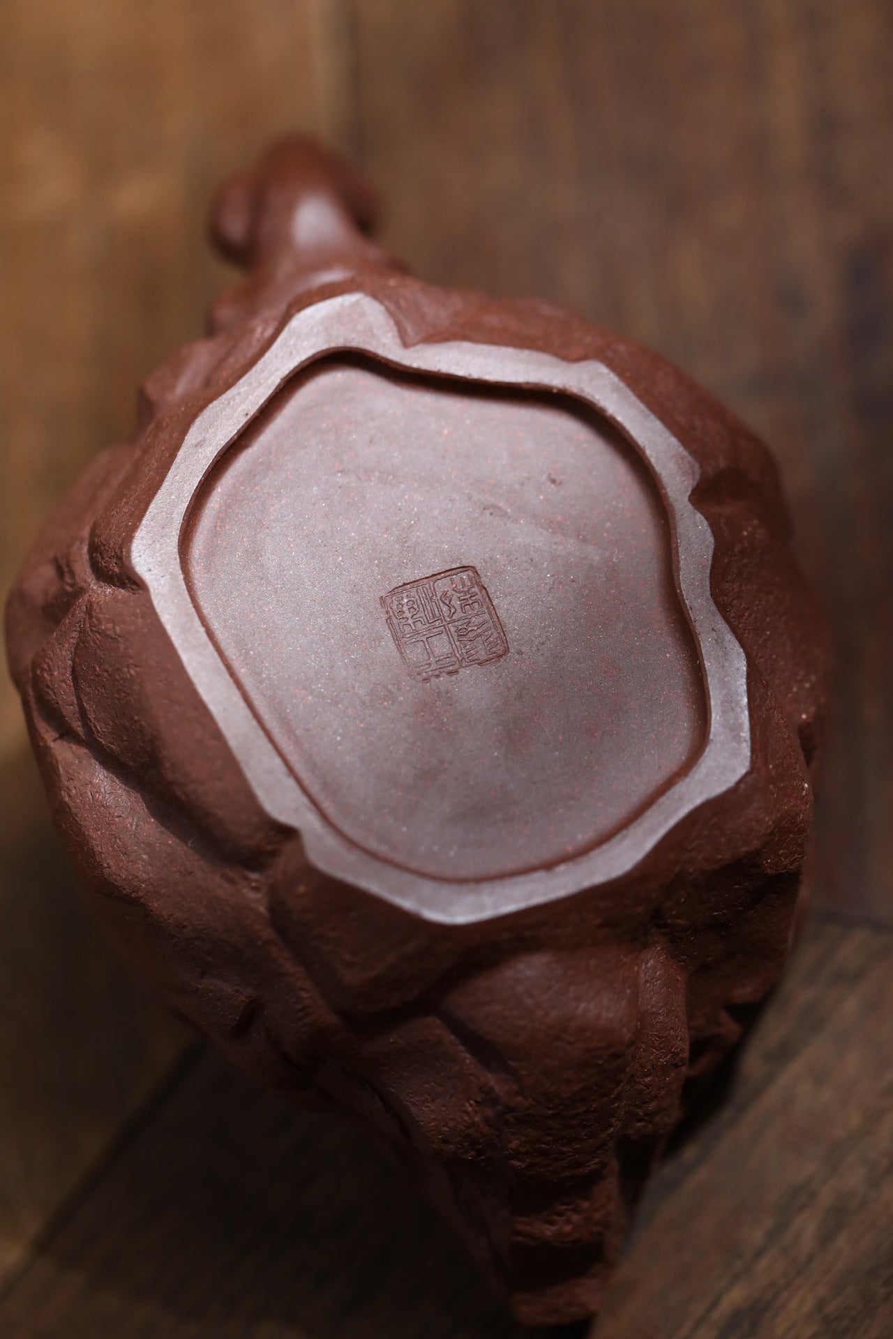 Zhong Kui  200cc - Yixing Zisha Purple Clay Teapot