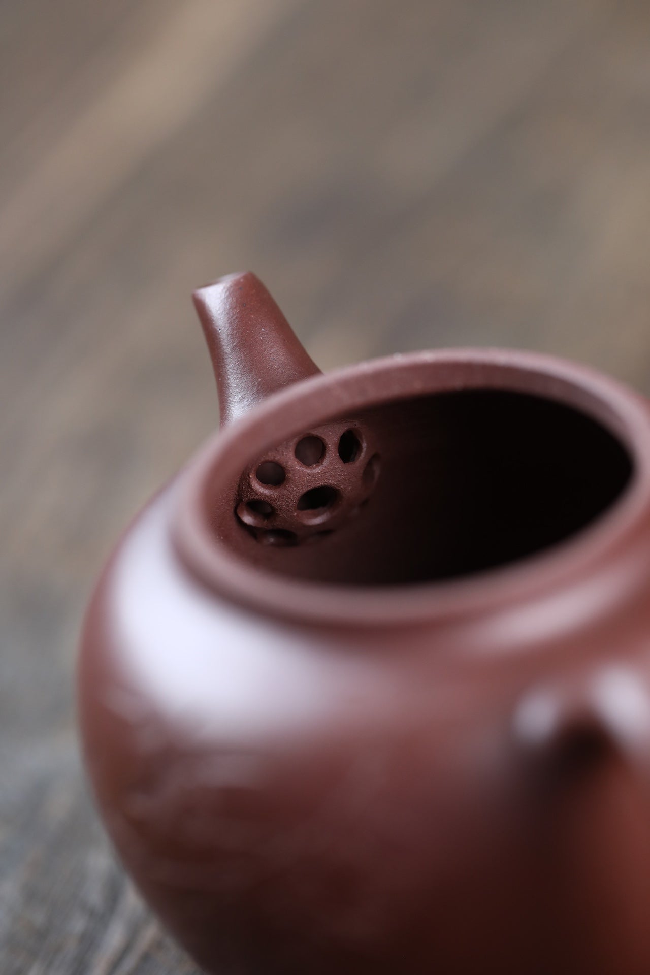 Ming Shi Gan Lan  160cc - Yixing Zisha Purple Clay Teapot