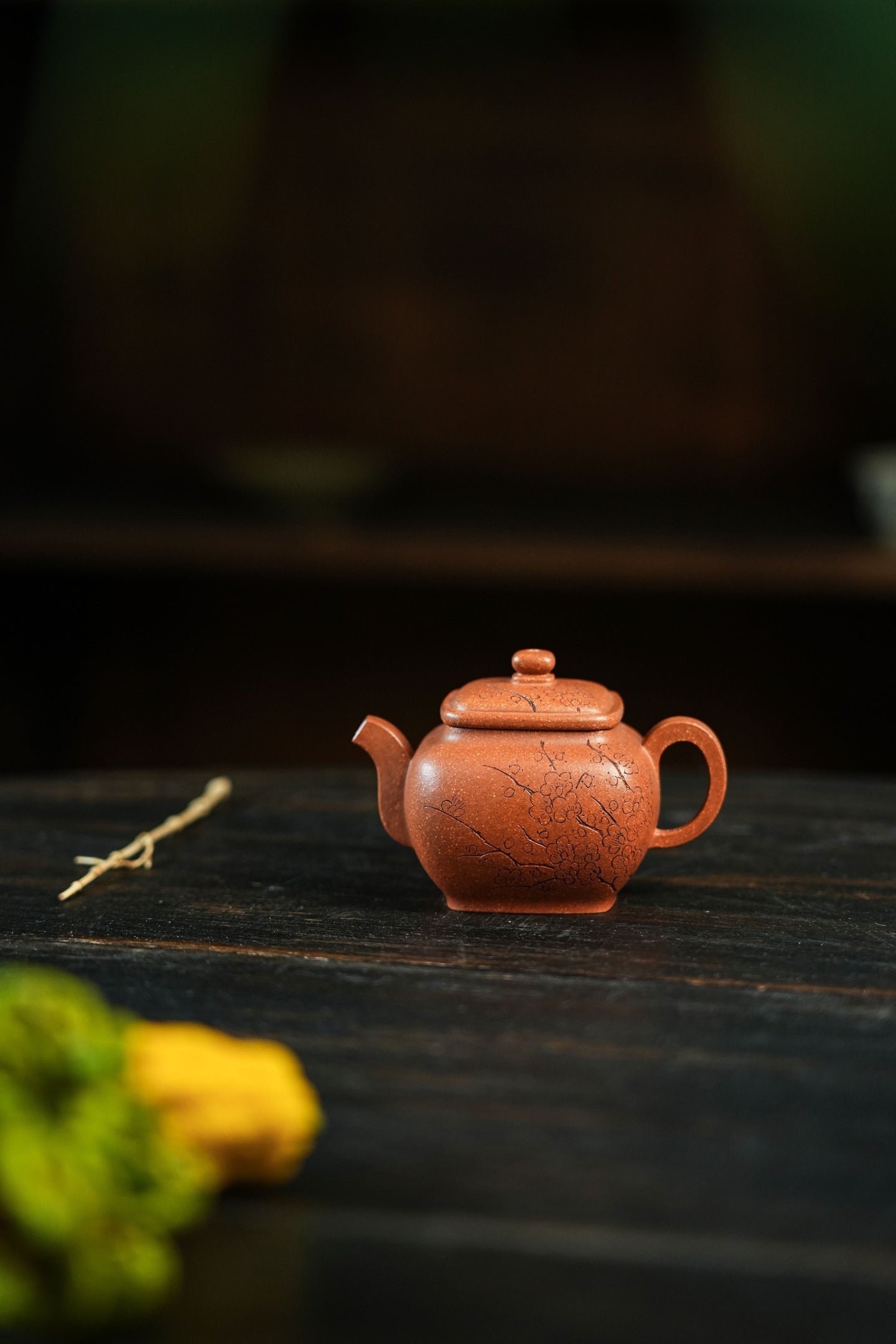 Yun Si Fang  100cc - Yixing Zisha Purple Clay Teapot