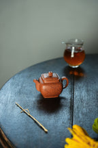 Yun Si Fang  100cc - Yixing Zisha Purple Clay Teapot