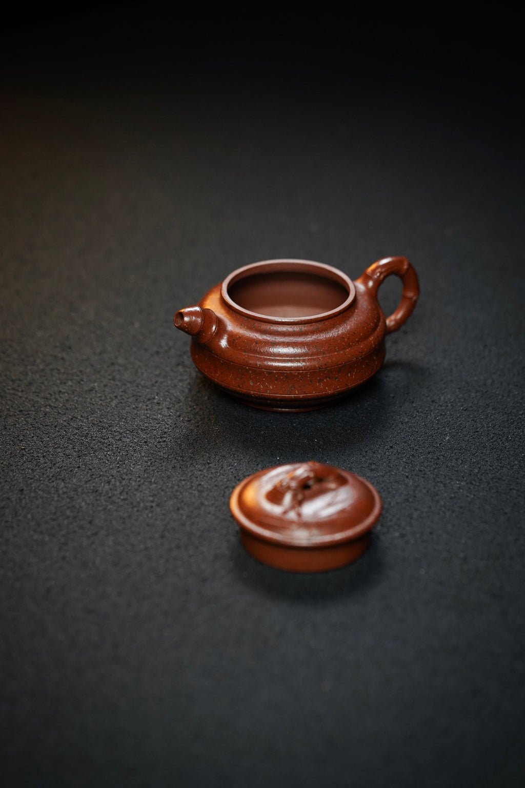 Shuang Xian Zhu Gu  130cc - Yixing Zisha Purple Clay Teapot