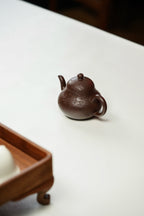 Xiao Li Xing  150cc - Yixing Zisha Purple Clay Teapot
