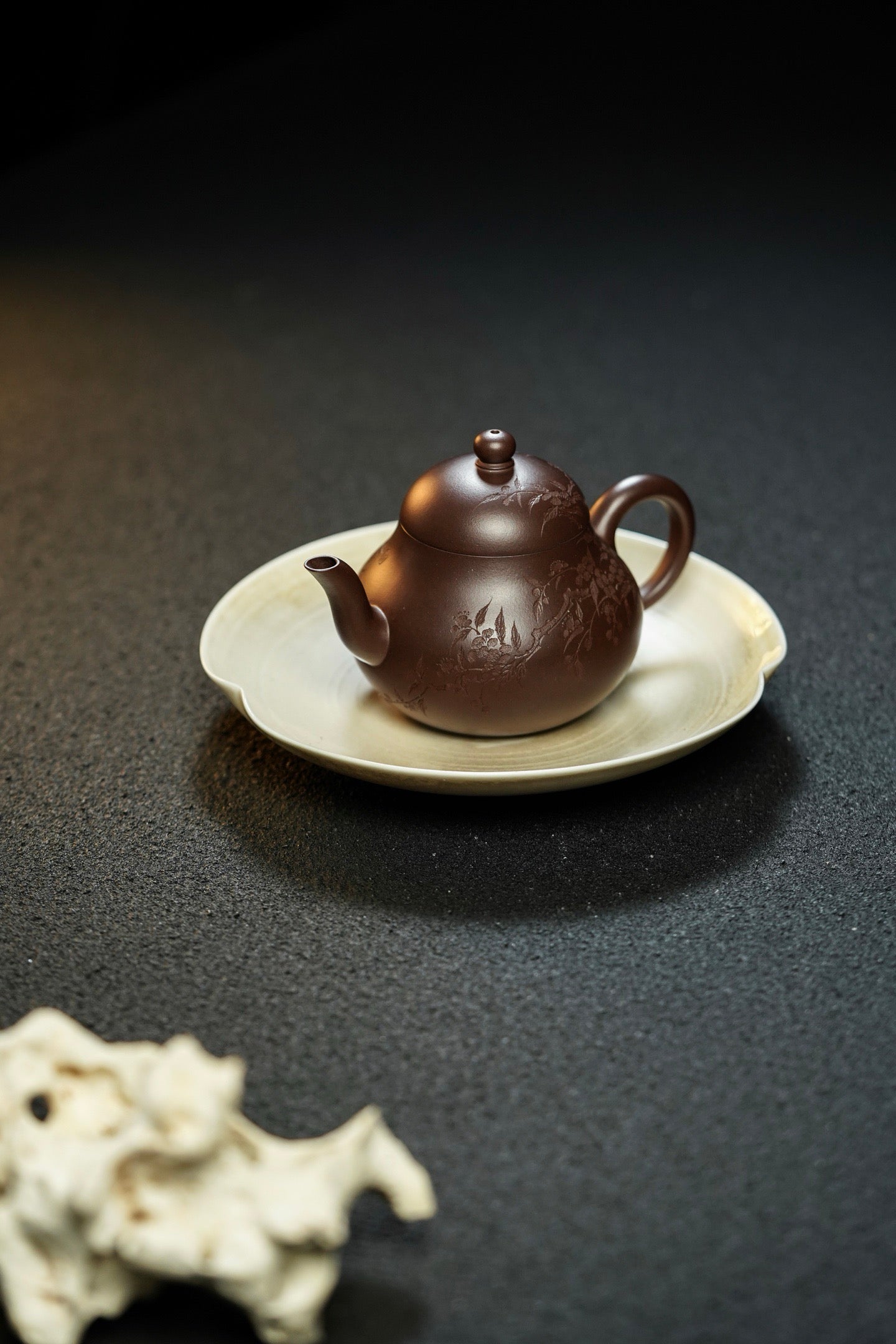 Xiao Li Xing  150cc - Yixing Zisha Purple Clay Teapot