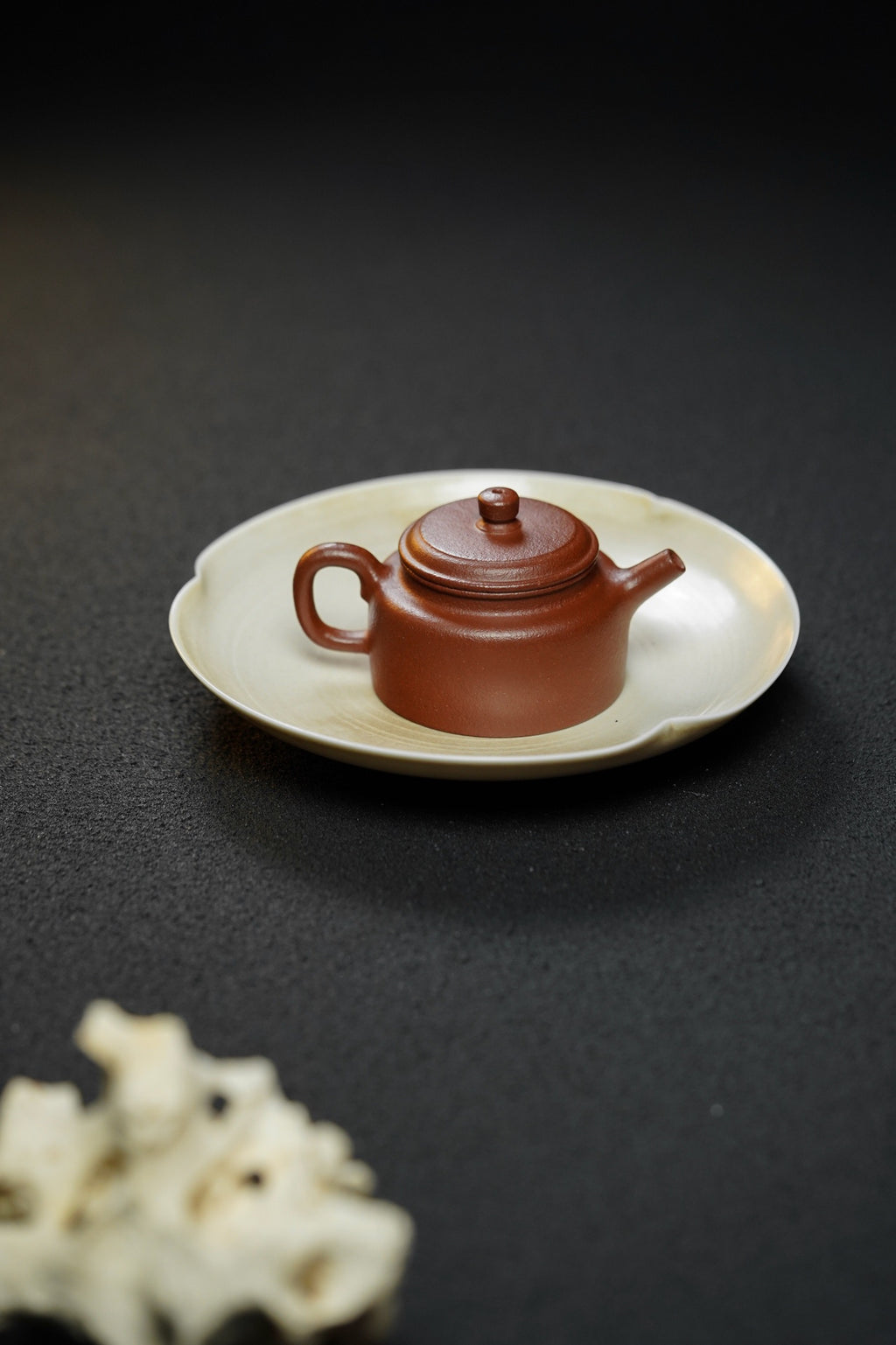 Ji Zhi 160cc - Yixing Zisha Purple Clay Teapot