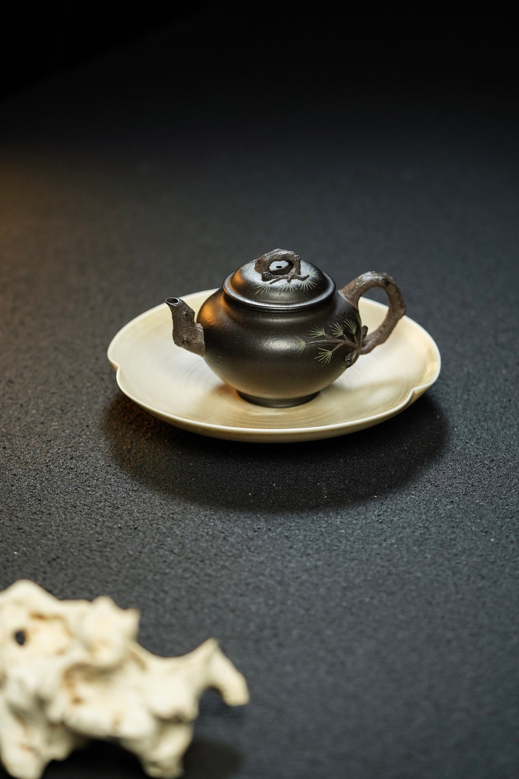 Song Bao Chun  130cc - Yixing Zisha Purple Clay Teapot