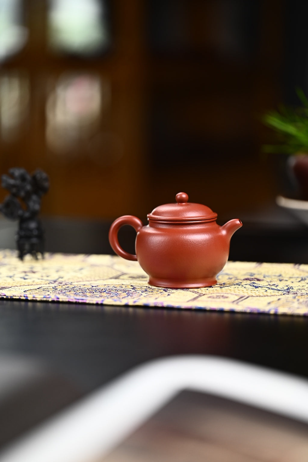 Duo Zhi  110cc - Yixing Zisha Purple Clay Teapot