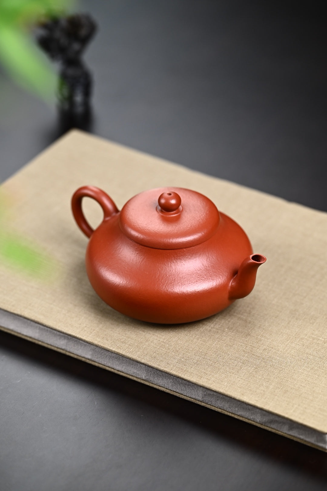 Jun De  200cc - Yixing Zisha Purple Clay Teapot