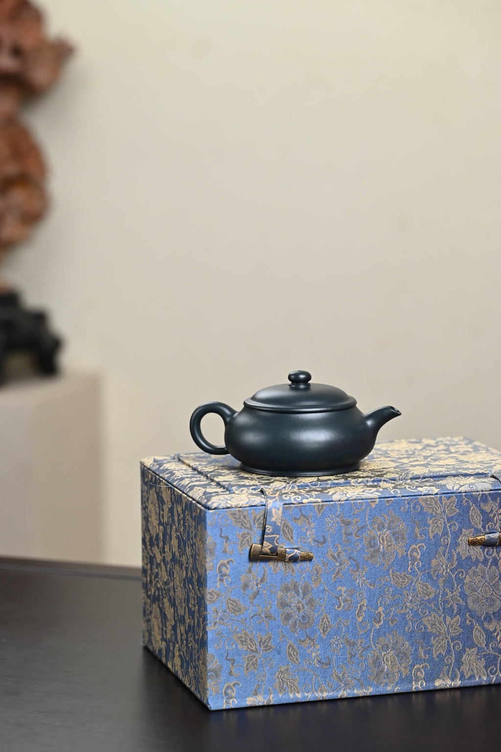 Ming Lu   180cc - Yixing Zisha Purple Clay Teapot