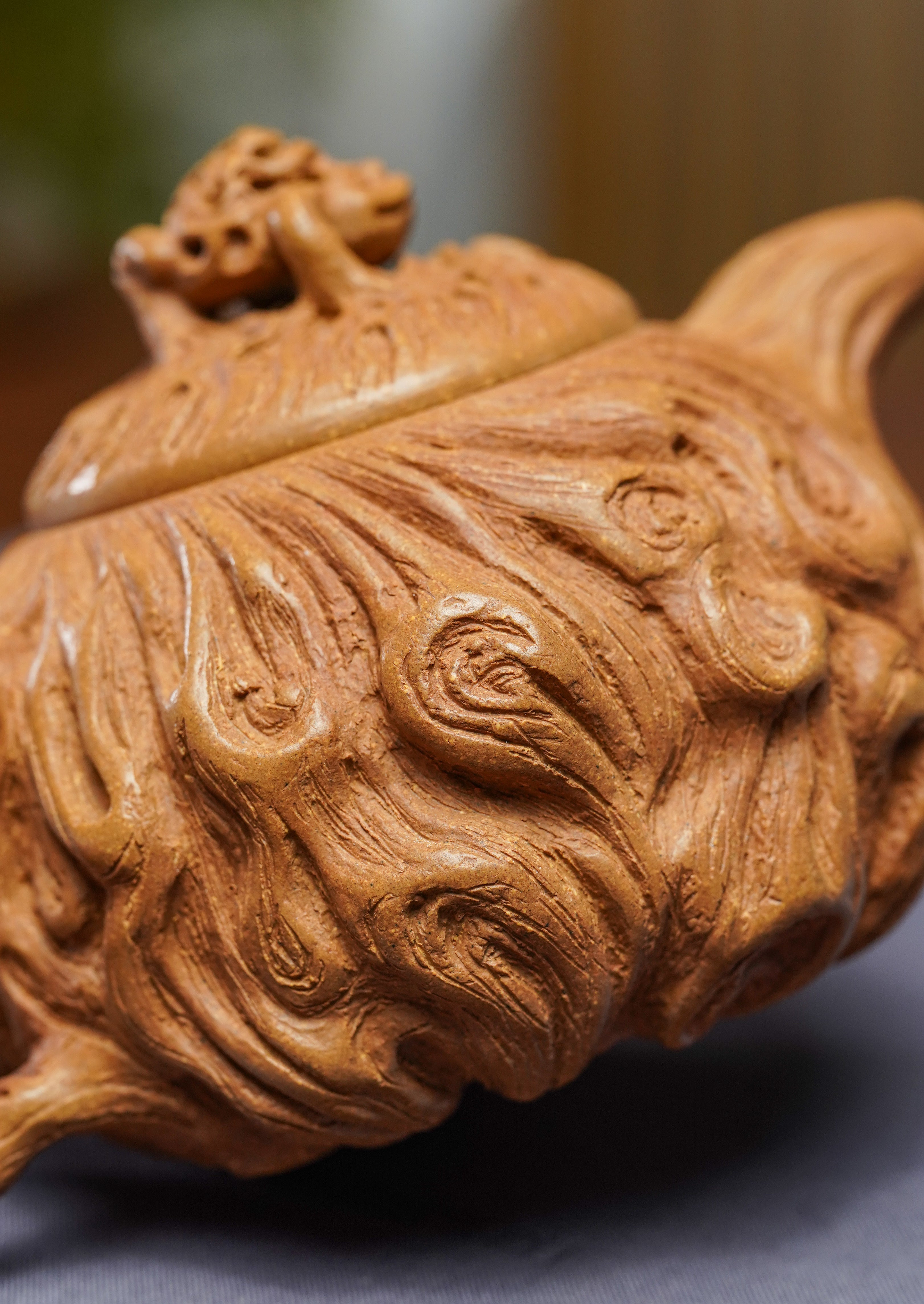 Zhao Cai Jin Bao     220cc - Yixing Zisha Purple Clay Teapot