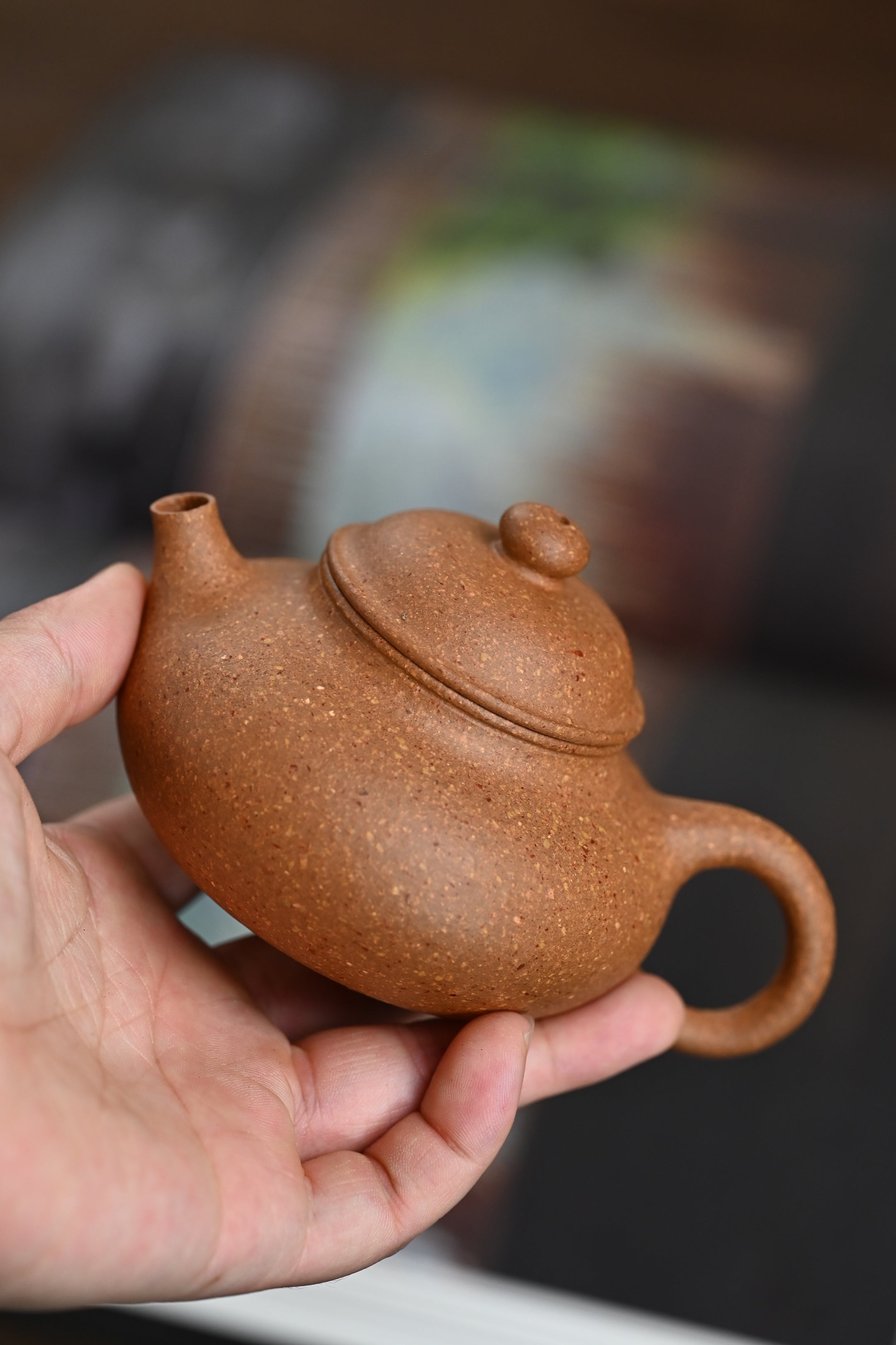 Rong Tian    160cc - Yixing Zisha Purple Clay Teapot