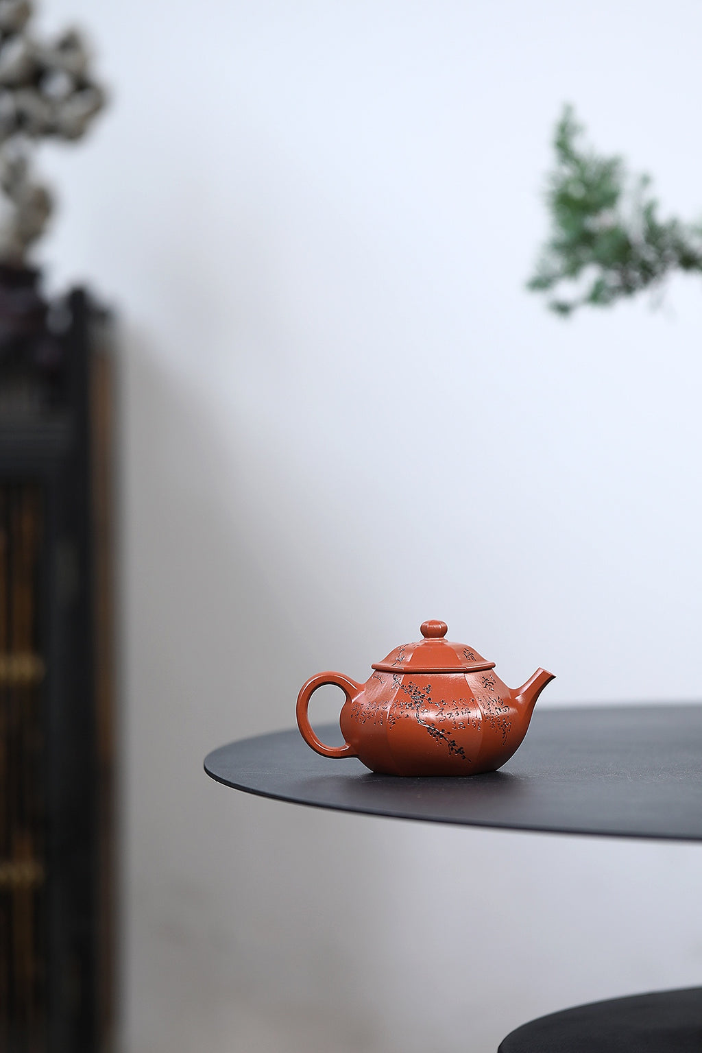 Liu Fang Rong Tian   150cc   - Yixing Zisha Purple Clay Teapot