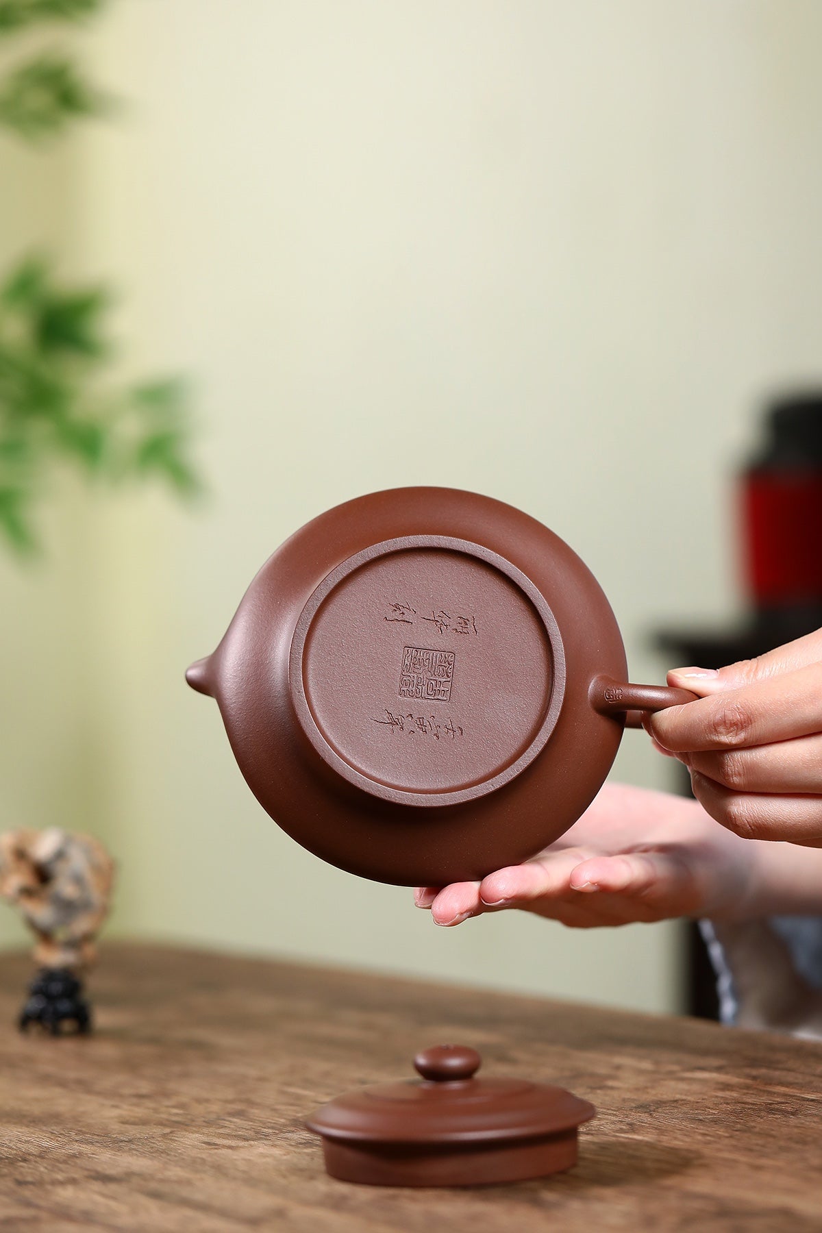 Xu Bian  200cc  - Yixing Zisha Purple Clay Teapot