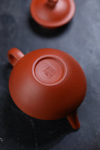 Ru Feng   180cc - Yixing Zisha Purple Clay Teapot