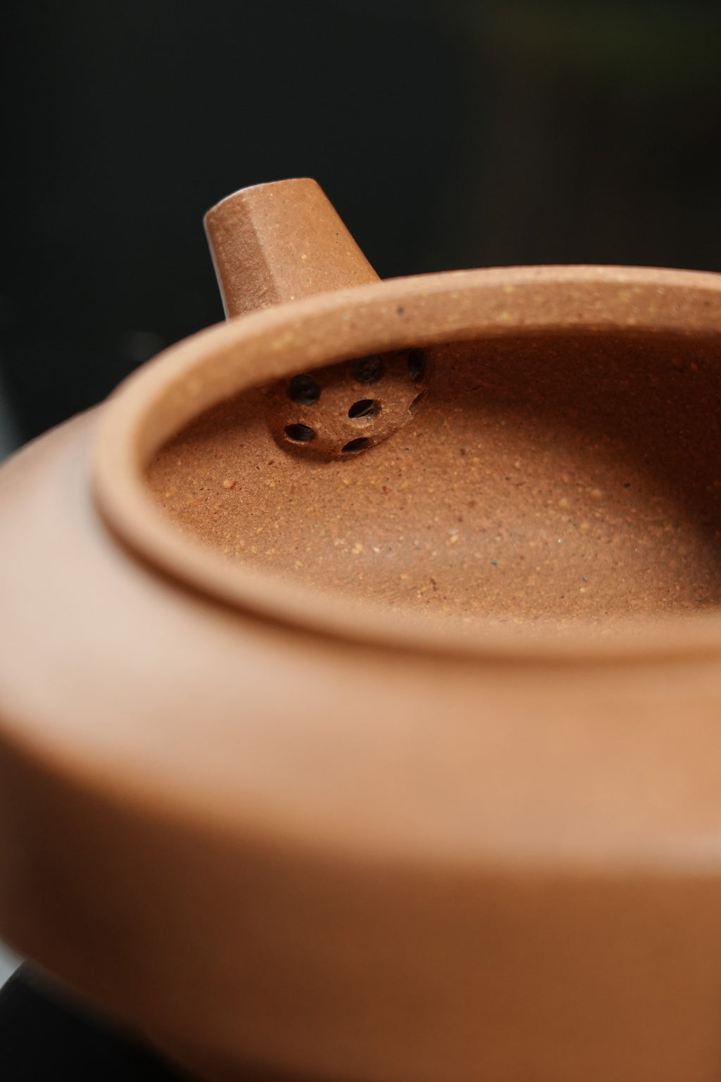 Zhou Pan   180cc - Yixing Zisha Purple Clay Teapot