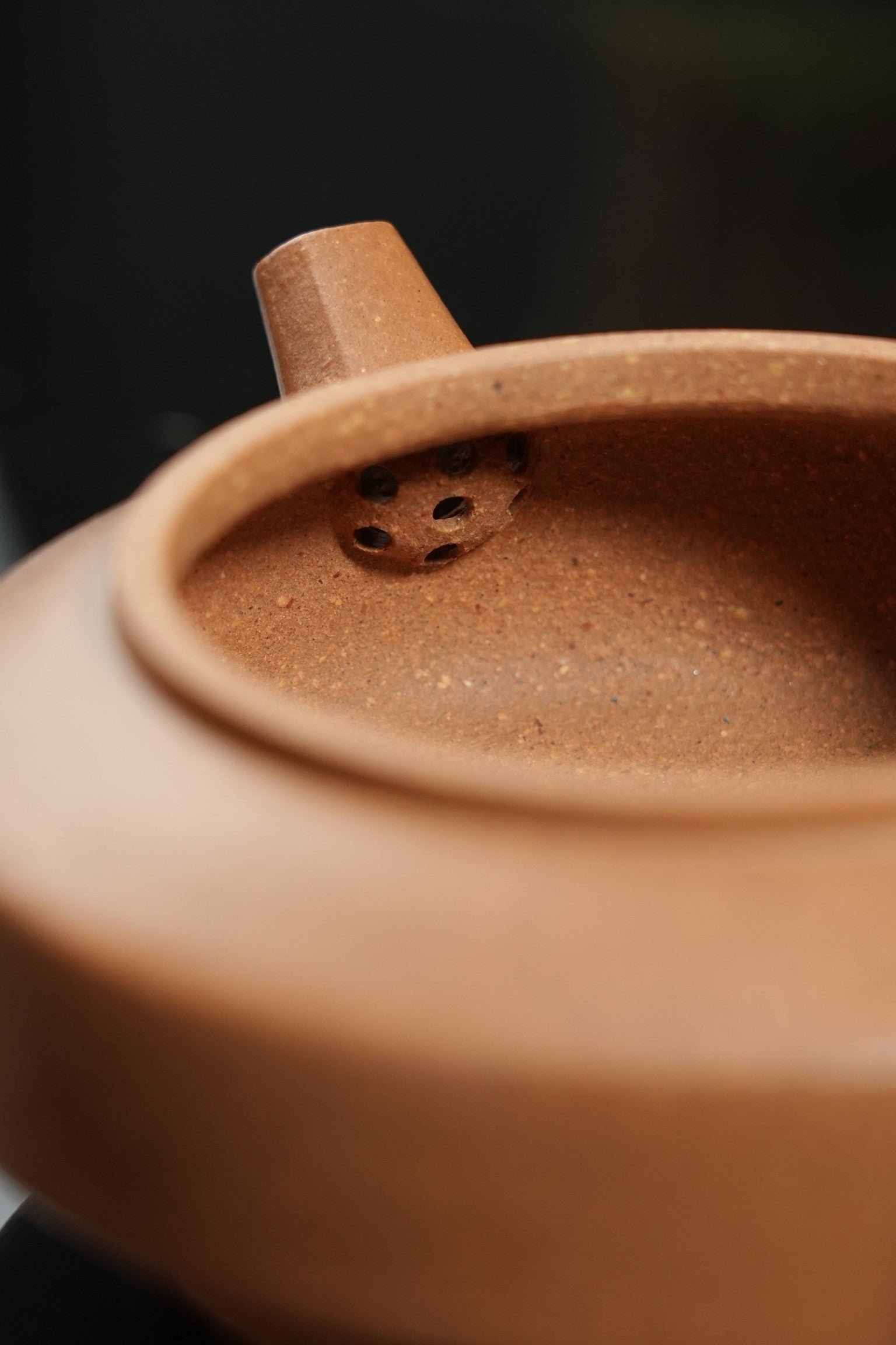 Zhou Pan   180cc - Yixing Zisha Purple Clay Teapot