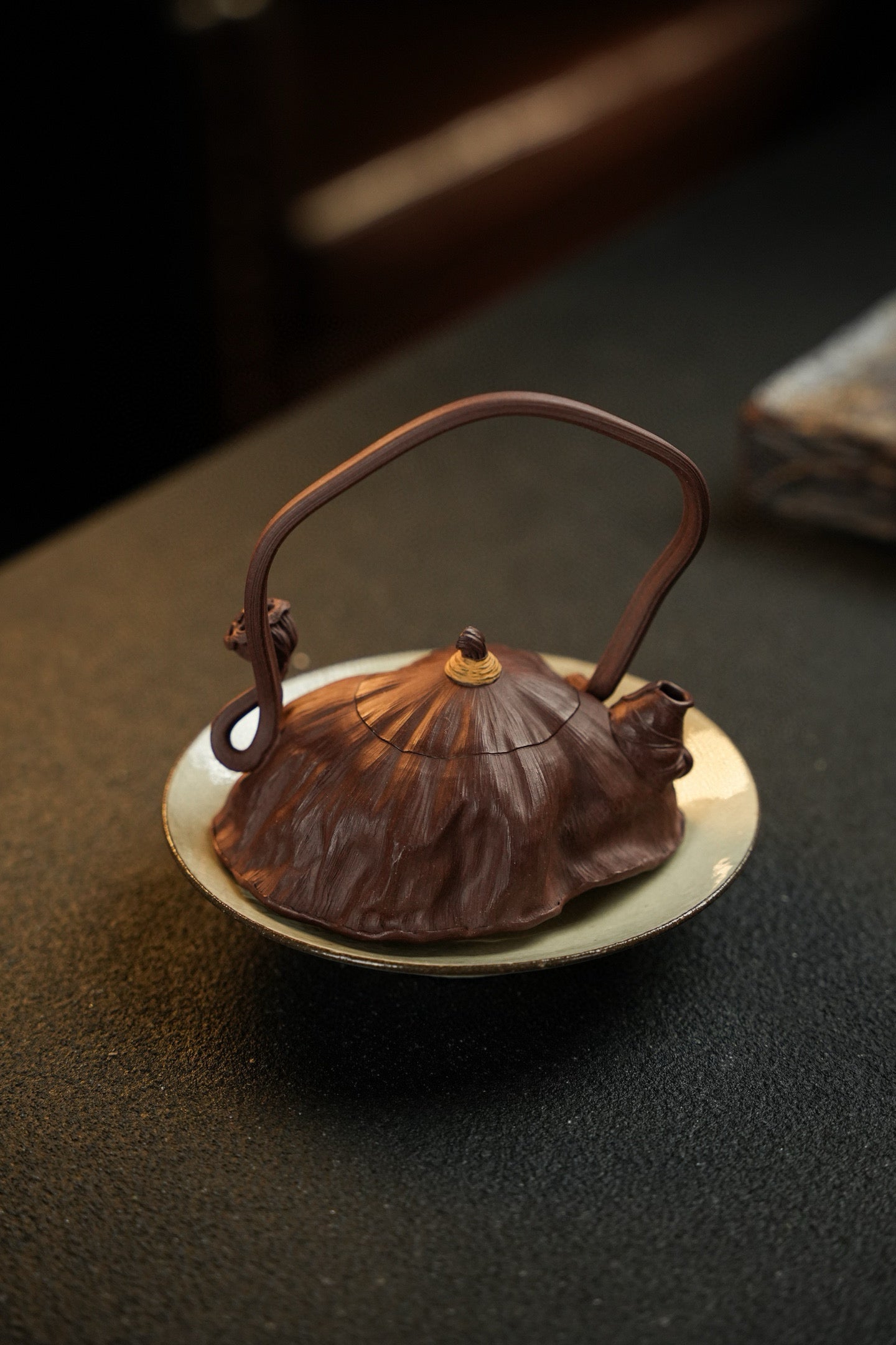Chu Chen Ti Liang   180cc - Yixing Zisha Purple Clay Teapot