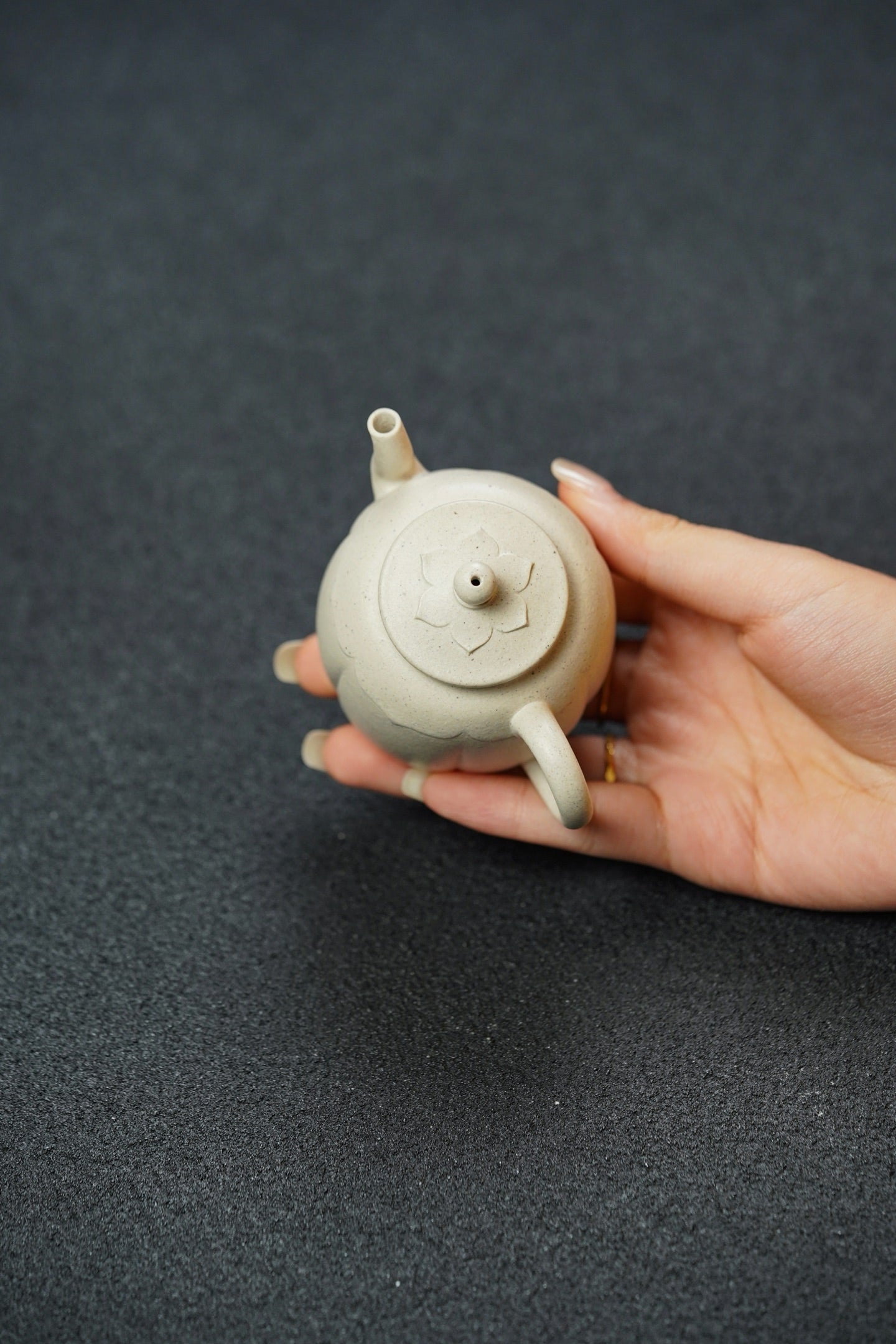 Wei Xin   110cc - Yixing Zisha Purple Clay Teapot