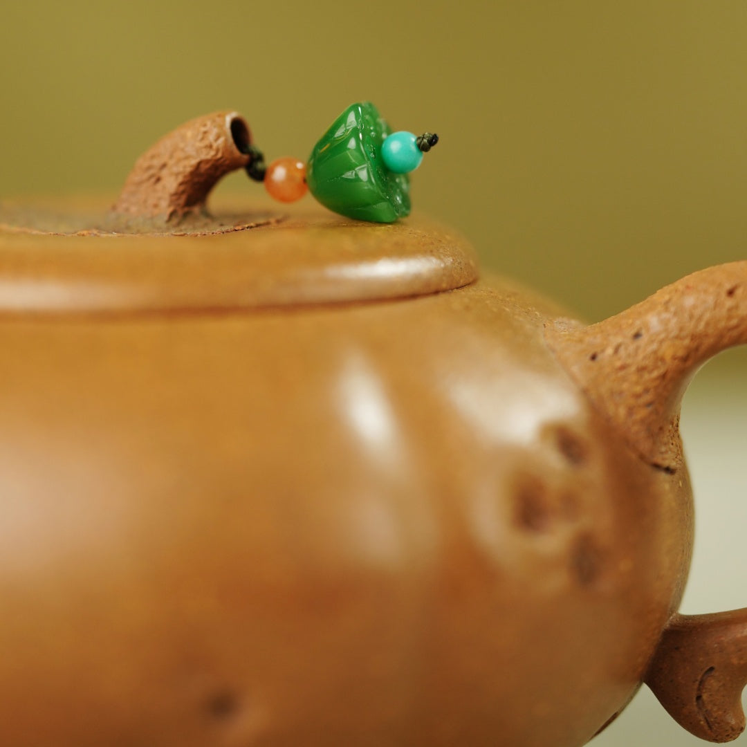 Wa Qu Hu   170cc - Yixing Zisha Purple Clay Teapot