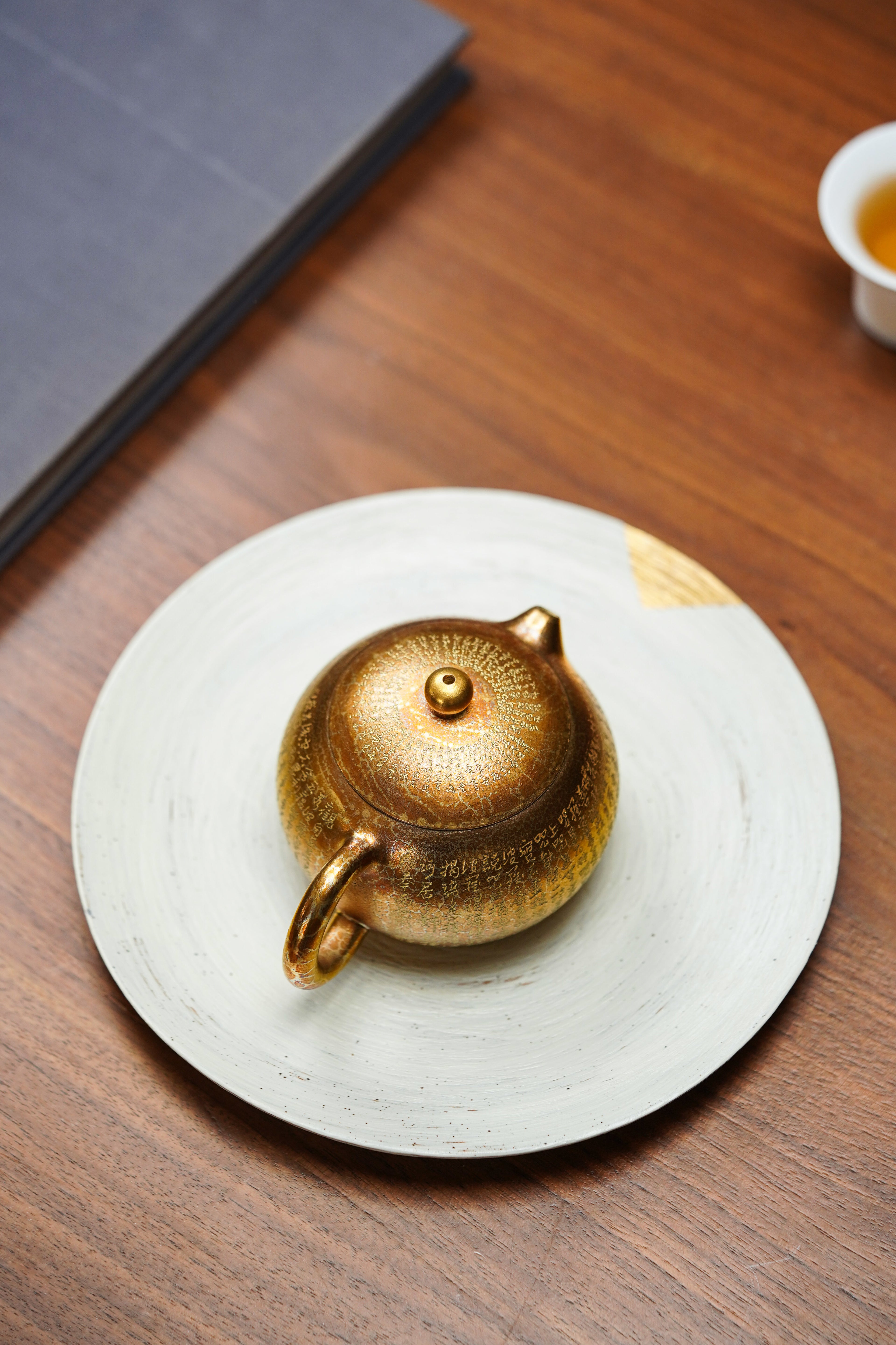 Xin Jing Xi Shi    180cc - Yixing Zisha Purple Clay Teapot