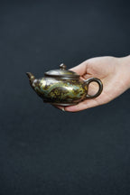 Bian Ying  150cc - Yixing Zisha Purple Clay Teapot