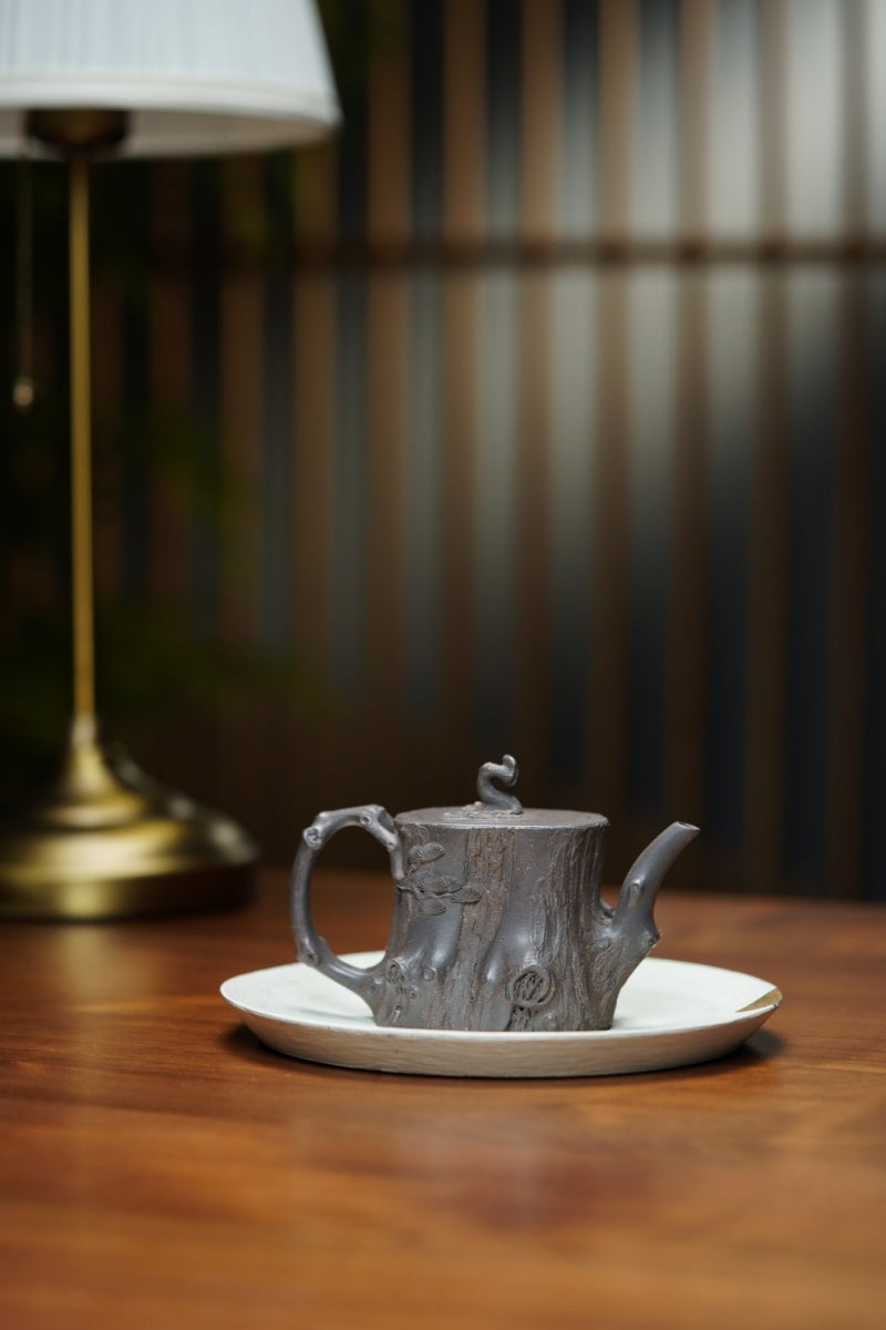 Rui Zhi Yun Song    200cc - Yixing Zisha Purple Clay Teapot
