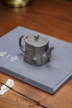 Rui Zhi Yun Song    200cc - Yixing Zisha Purple Clay Teapot