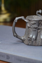 Rui Zhi Yun Song    200cc - Yixing Zisha Purple Clay Teapot
