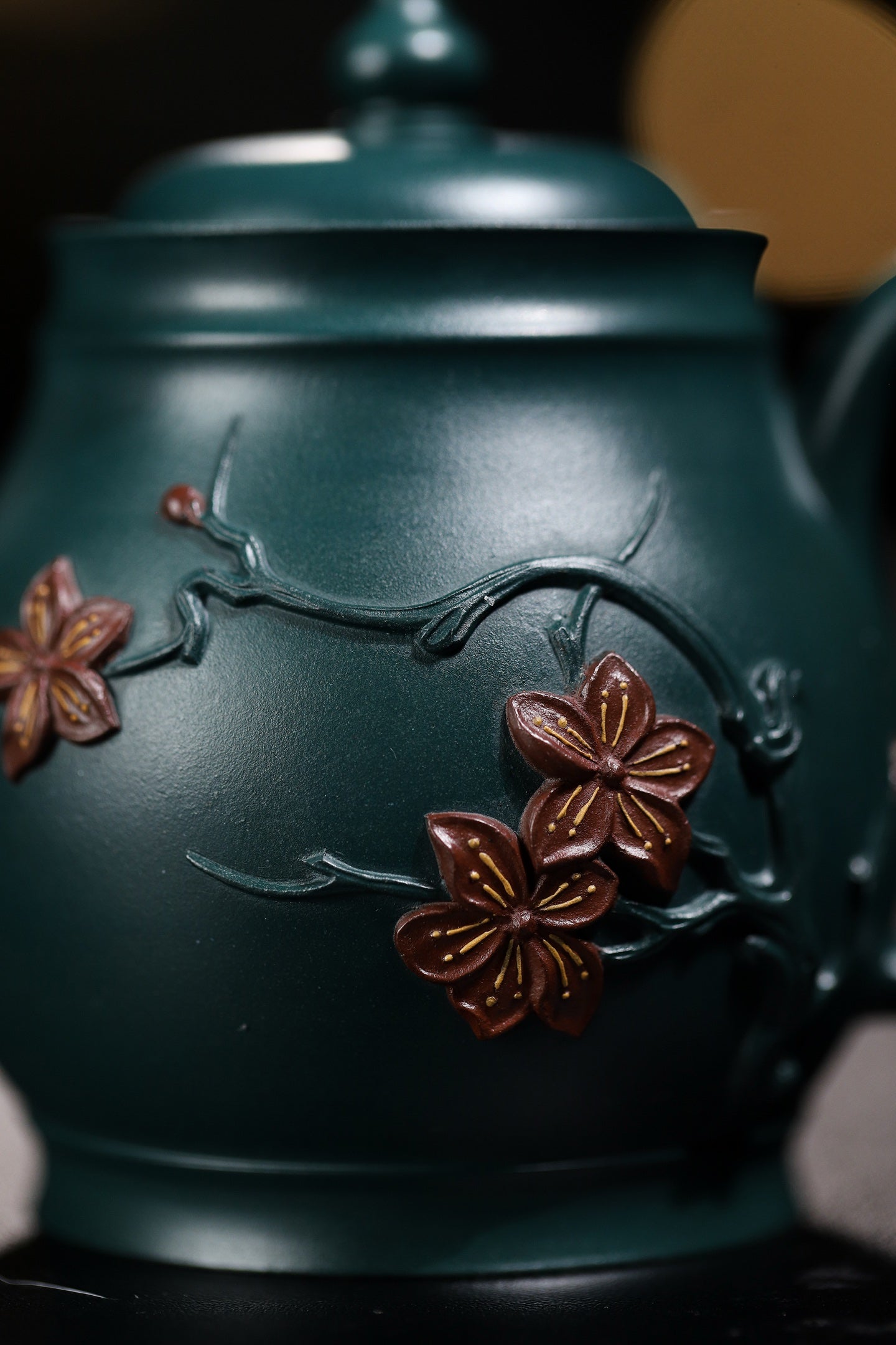 Gong Deng  260cc - Yixing Zisha Purple Clay Teapot