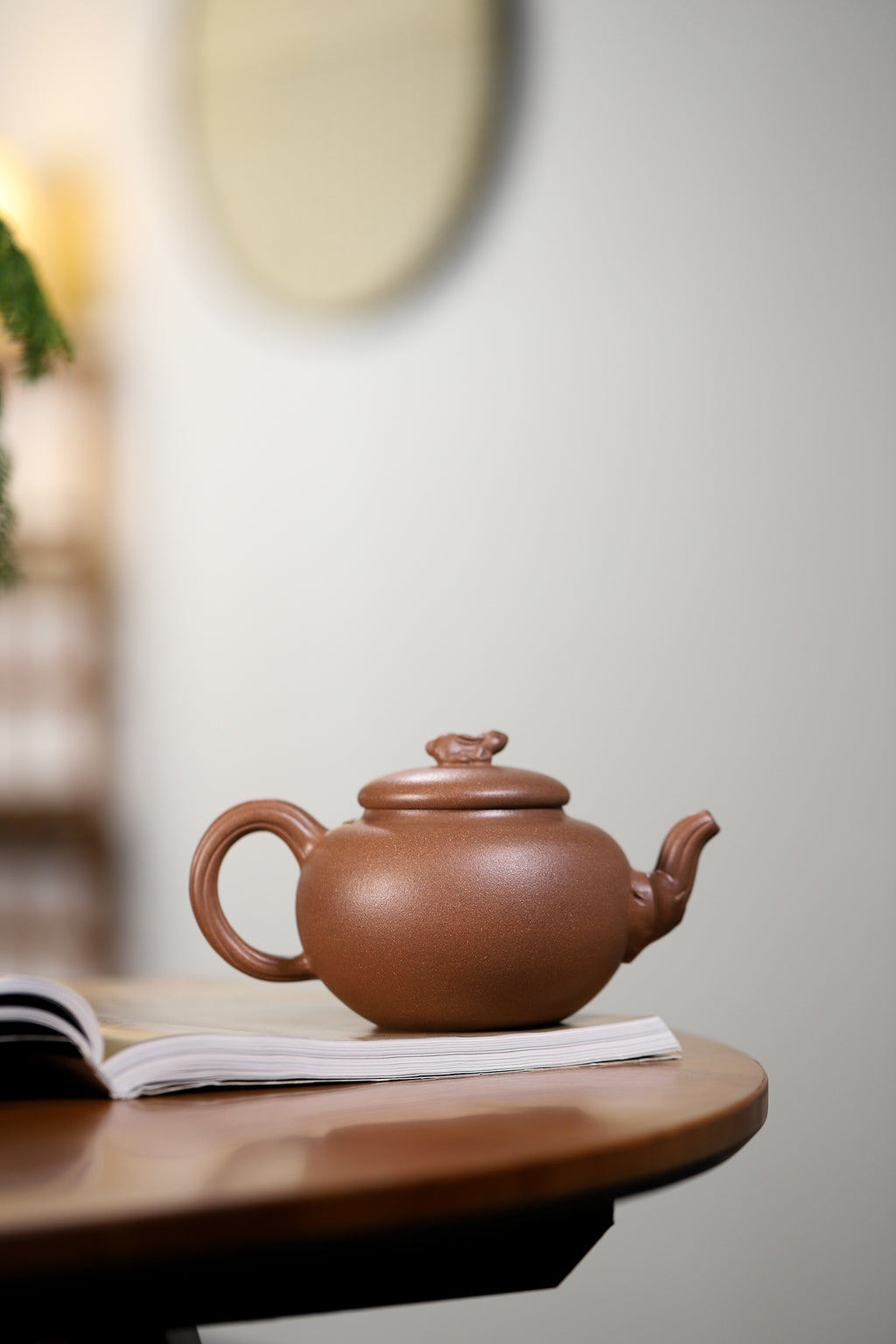 Da Zhan Hong Tu  450cc - Yixing Zisha Purple Clay Teapot