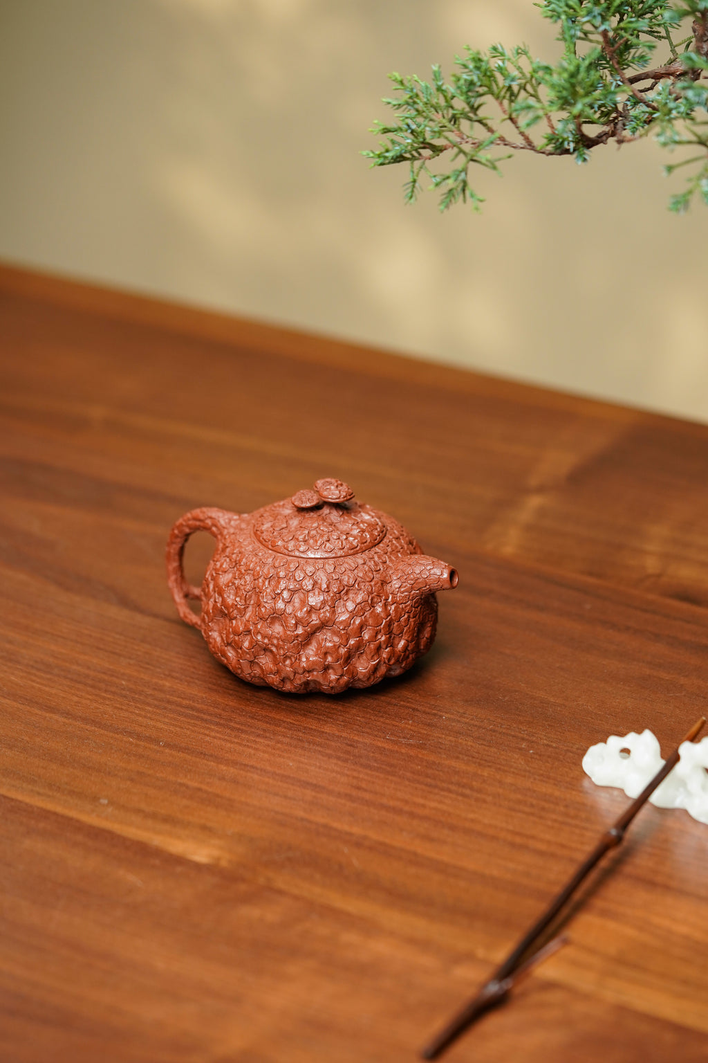 Long Lin Gong Chun  180cc - Yixing Zisha Purple Clay Teapot