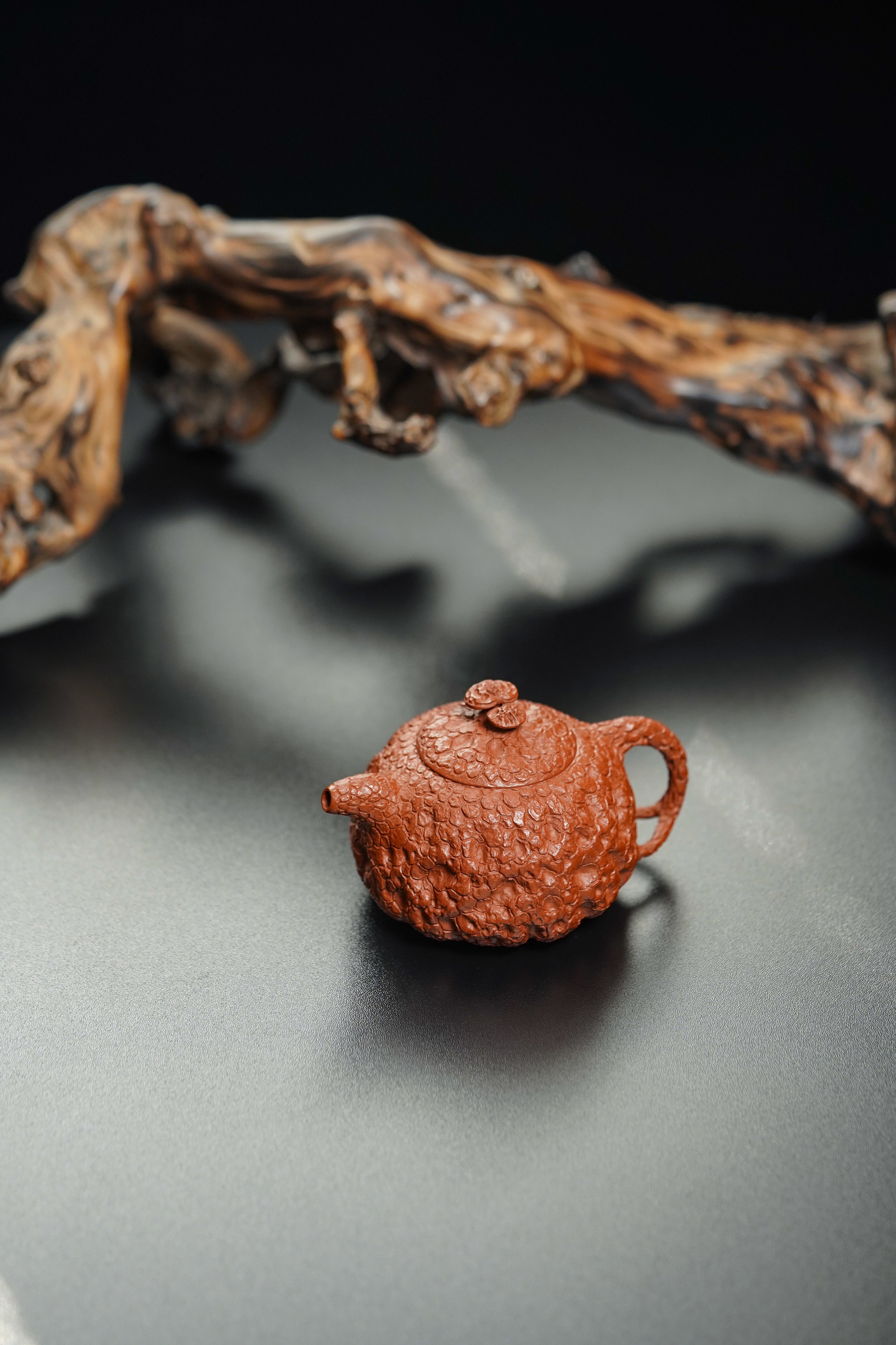 Long Lin Gong Chun  180cc - Yixing Zisha Purple Clay Teapot