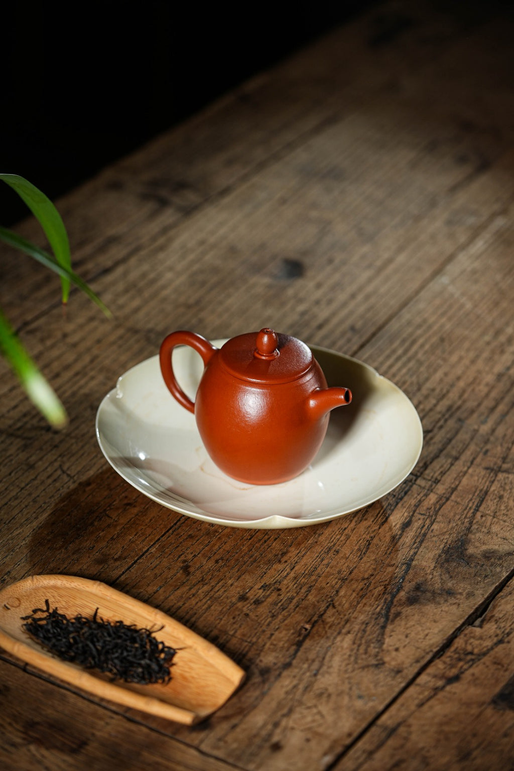 Yu Ping  150cc - Yixing Zisha Purple Clay Teapot