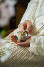 Ru Yi Bao Zhu   100cc - Yixing Zisha Purple Clay Teapot