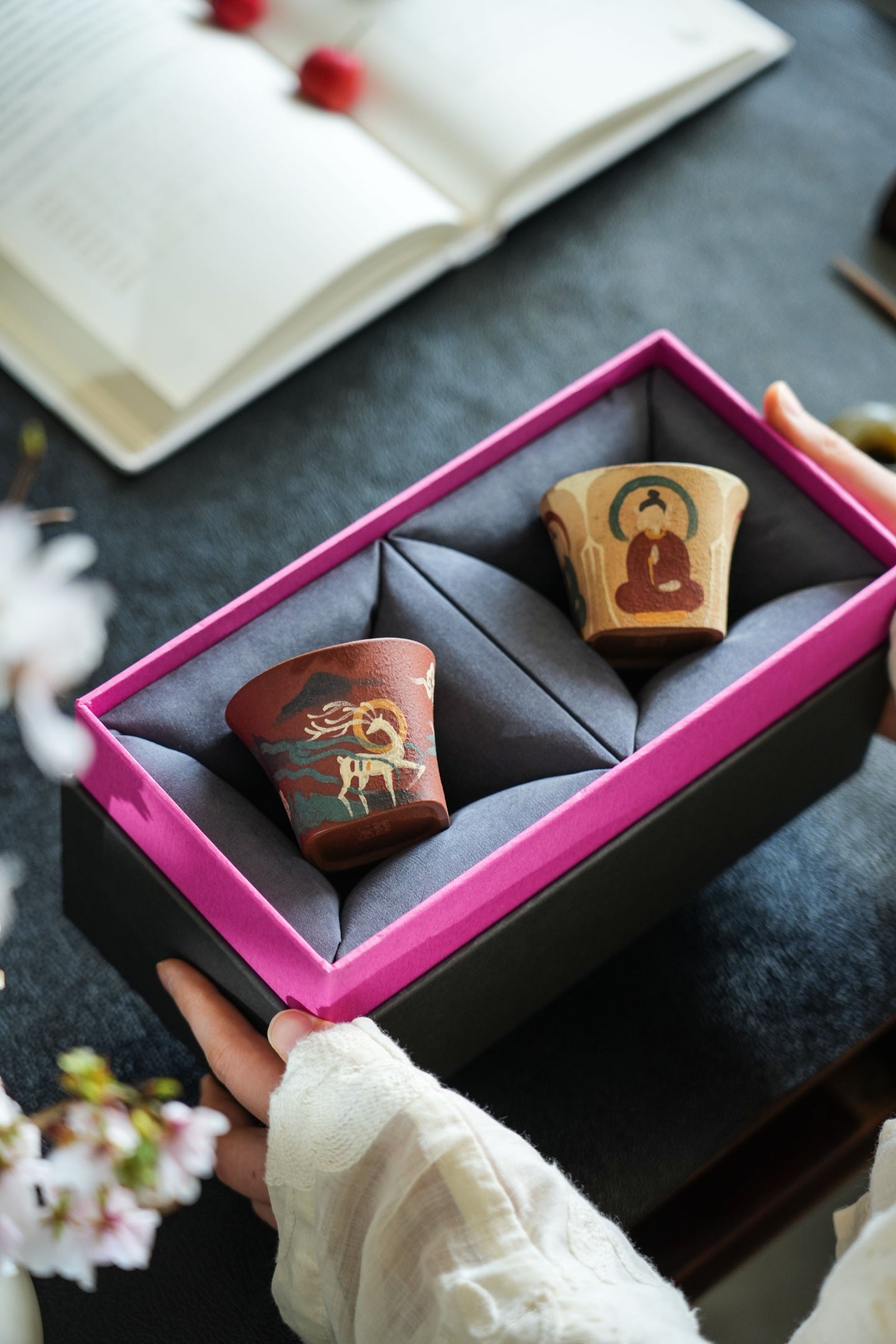 Qi Cai Ling Lu   80cc - Yixing Zisha Purple Clay