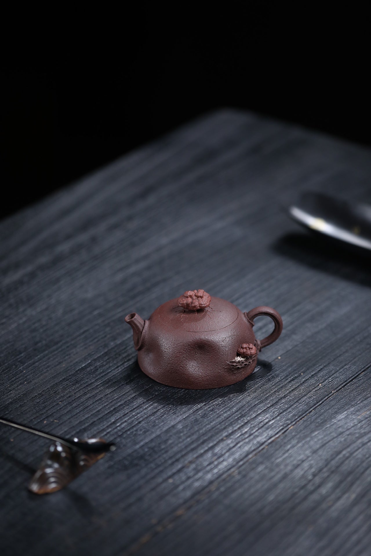Shuang Sheng Ling Zhi   90cc - Yixing Zisha Purple Clay Teapot