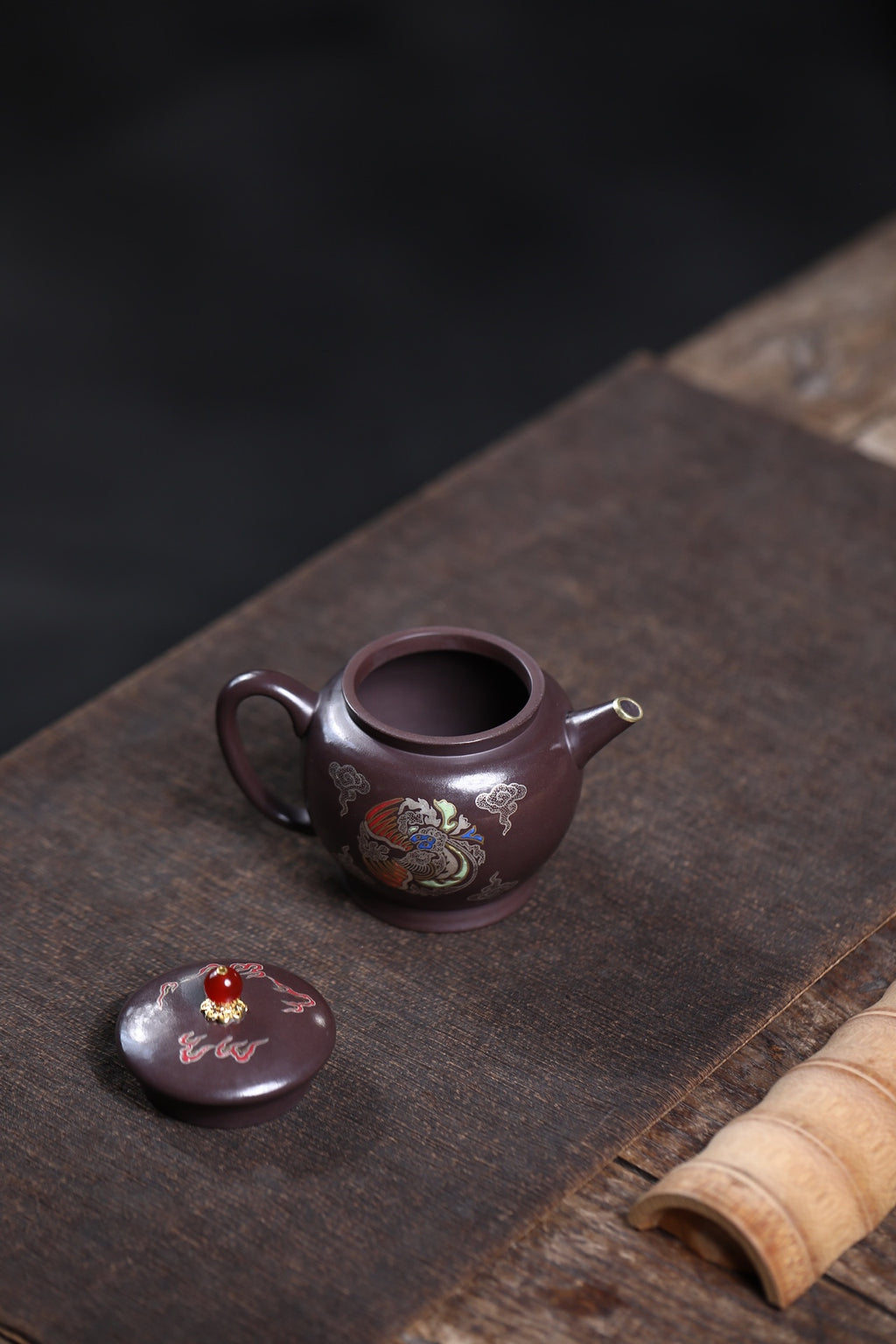 Gong Deng   180cc   - Yixing Zisha Purple Clay Teapot