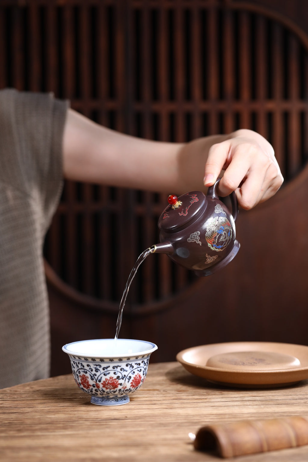 Gong Deng   180cc   - Yixing Zisha Purple Clay Teapot