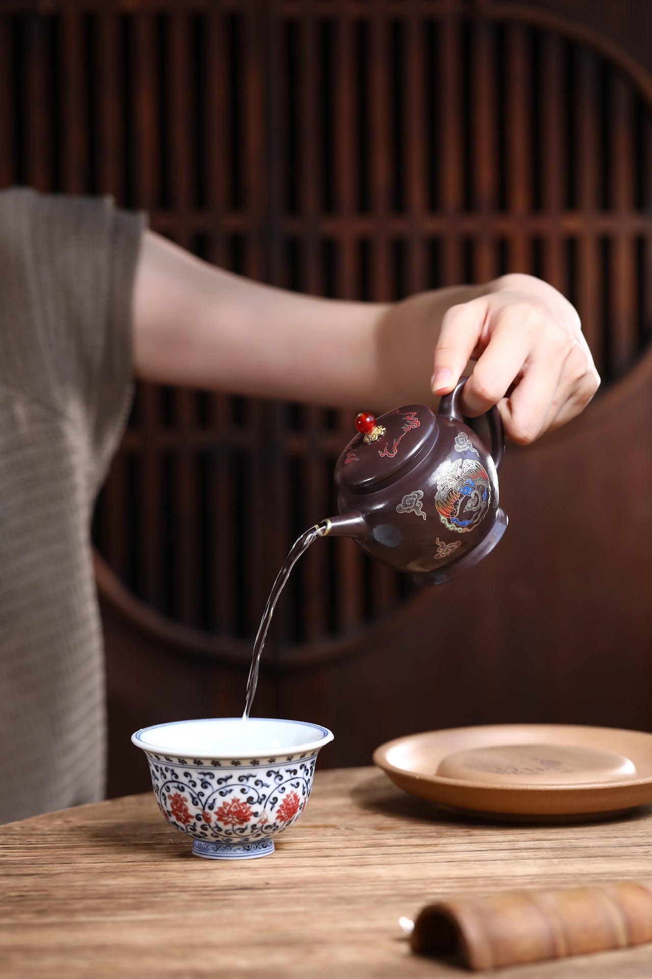 Gong Deng   180cc   - Yixing Zisha Purple Clay Teapot
