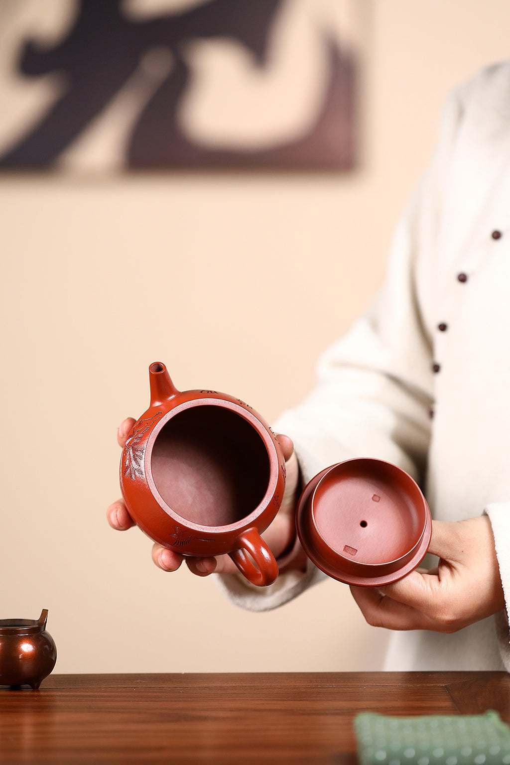 Yao Xian Gu   200cc - Yixing Zisha Purple Clay Teapot