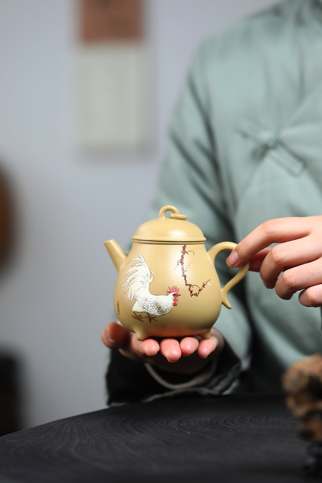 San Zu Bao Ding  250cc - Yixing Zisha Purple Clay Teapot