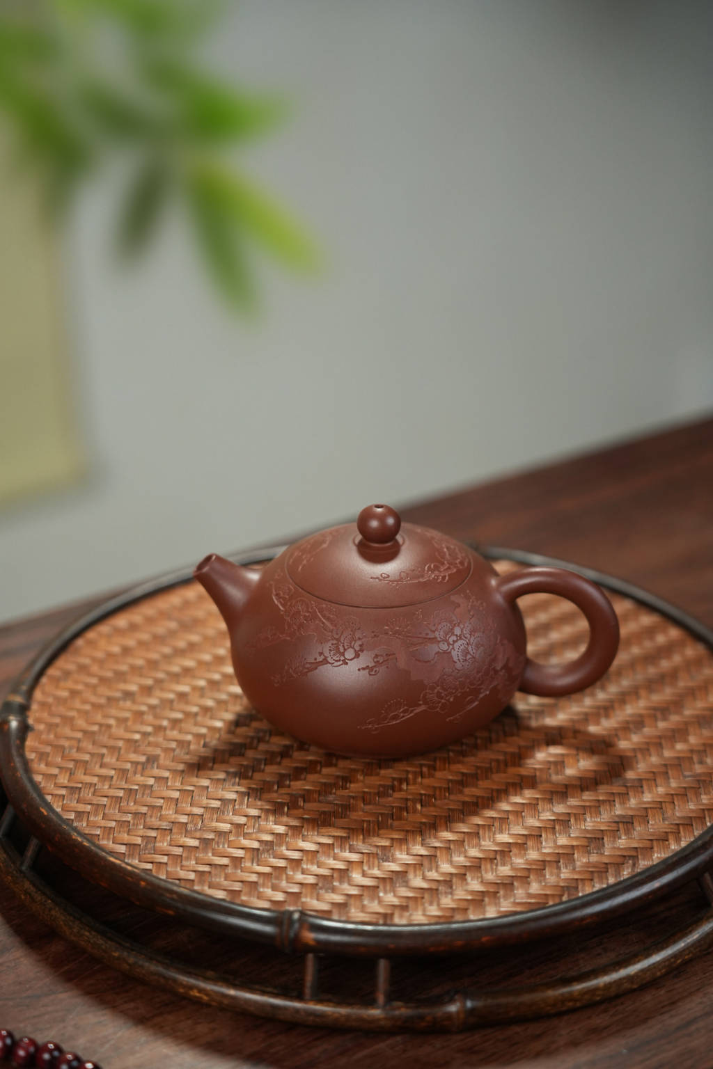Mei Hua Yu Ru  175cc  - Yixing Zisha Purple Clay Teapot