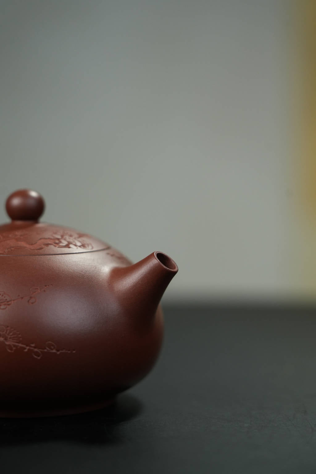 Mei Hua Yu Ru  175cc  - Yixing Zisha Purple Clay Teapot