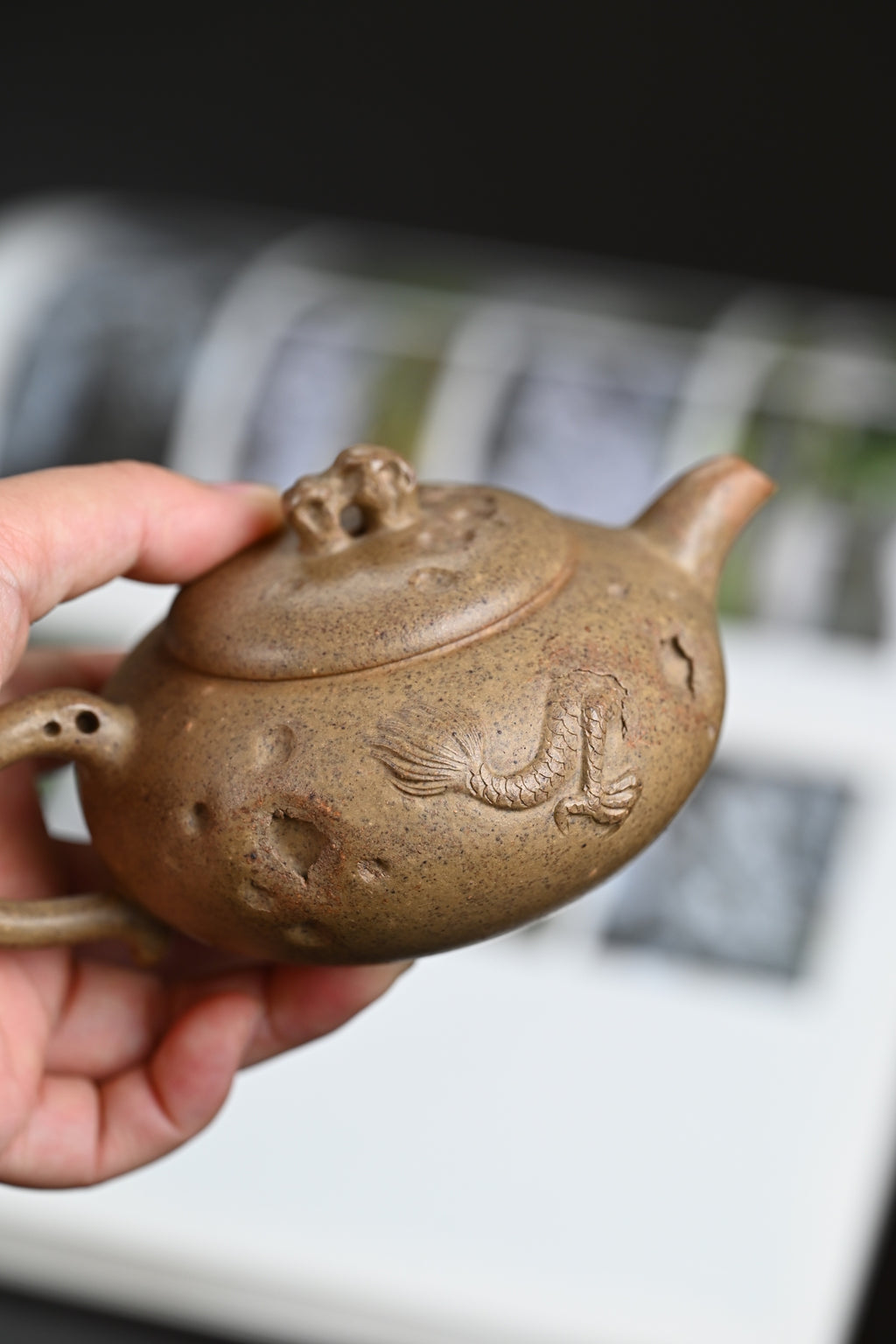 Yin Long  200cc  - Yixing Zisha Purple Clay Teapot