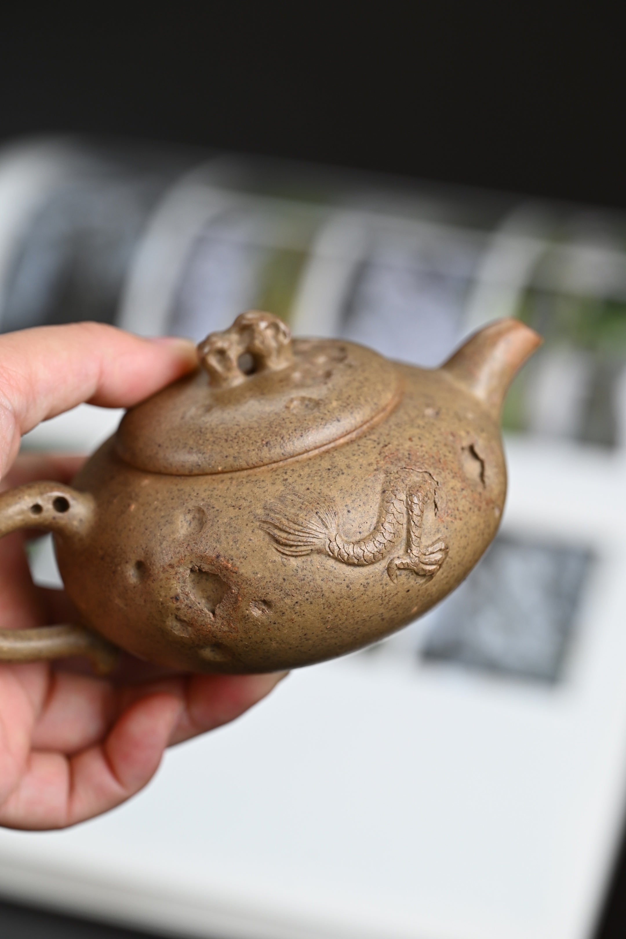 Yin Long  200cc  - Yixing Zisha Purple Clay Teapot