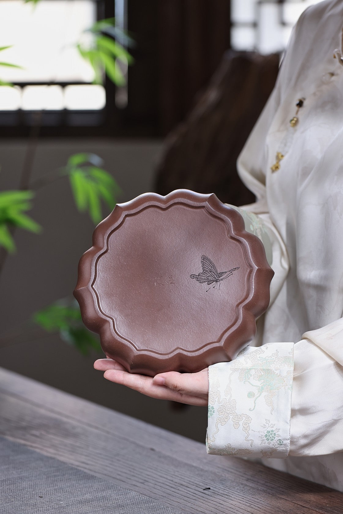 Die Xiang   - Yixing Zisha Purple Teapot Stand