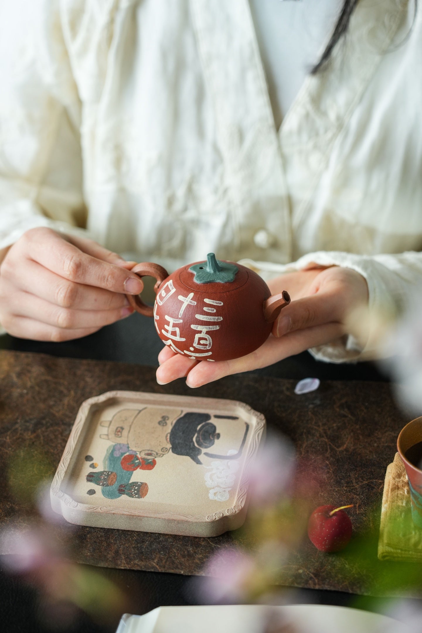 Hao Shi Fa Sheng   120cc  - Yixing Zisha Purple Clay Teapot