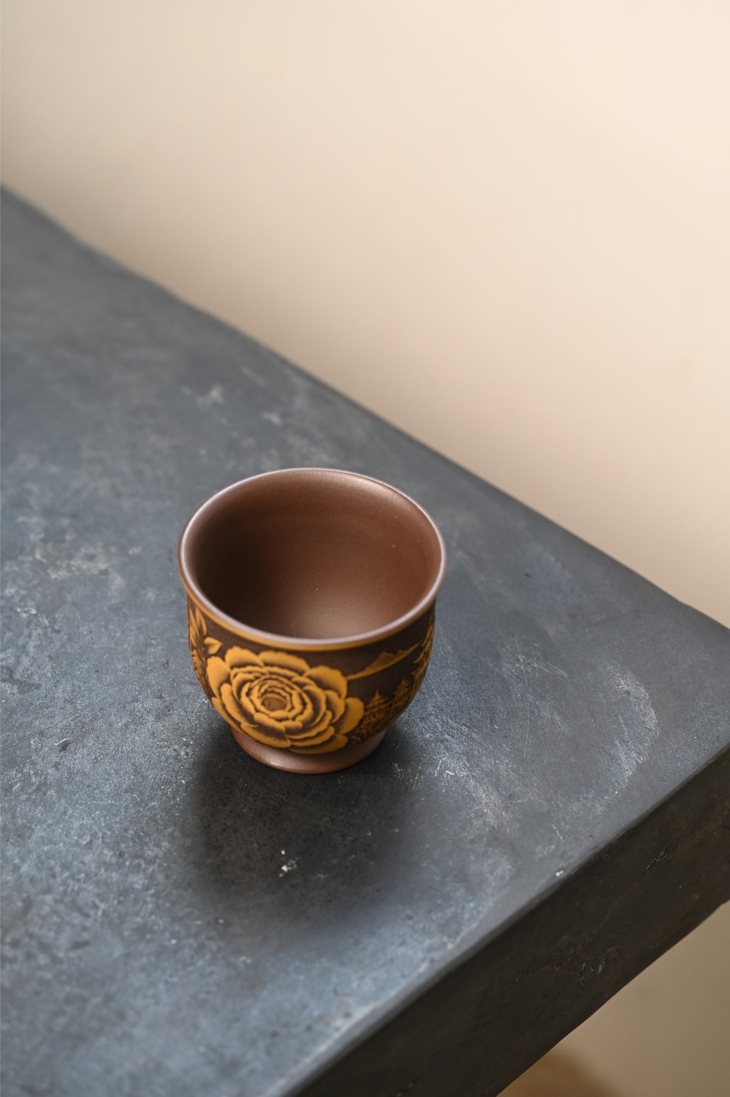 Niao Yu Hua Xiang  220cc  - Yixing Zisha Purple Clay  Cup